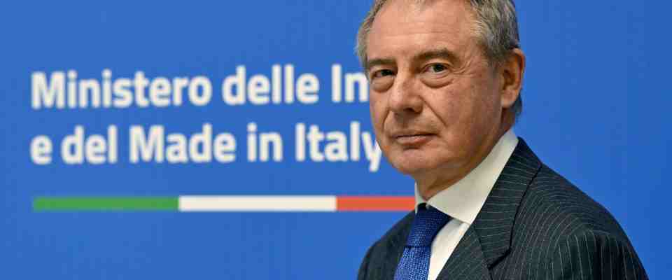 carburante,-prezzi-in-calo:-smentiti-gli-allarmi-sull'embargo-russo.-urso:-«siamo-sulla-strada-giusta»-–-secolo-d'italia