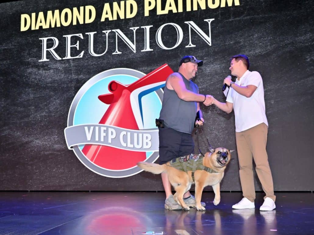 retired-military-service-dog-earns-diamond-status-on-carnival-cruise-line